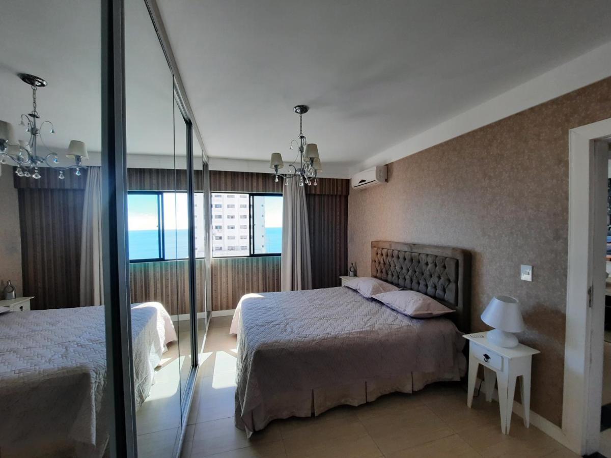 3 Suites Linda Vista Da Orla De Bc A 50M Da Praia - Somente Familiares Balneário Camboriú Exterior foto