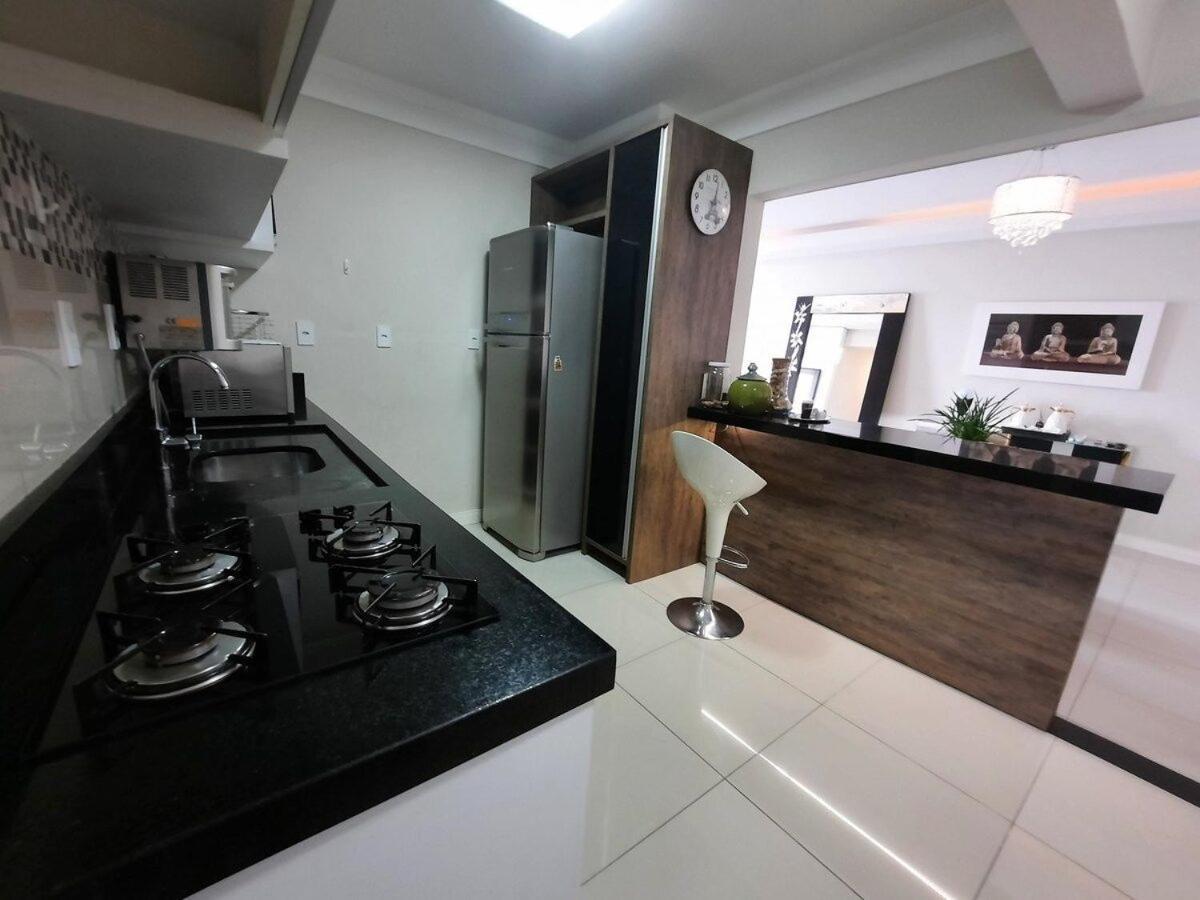 3 Suites Linda Vista Da Orla De Bc A 50M Da Praia - Somente Familiares Balneário Camboriú Exterior foto