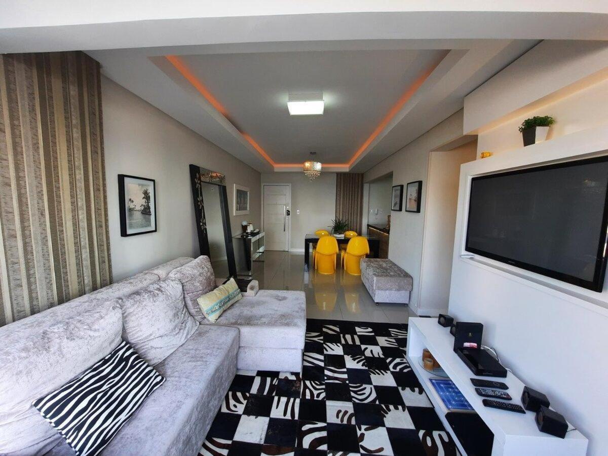 3 Suites Linda Vista Da Orla De Bc A 50M Da Praia - Somente Familiares Balneário Camboriú Exterior foto