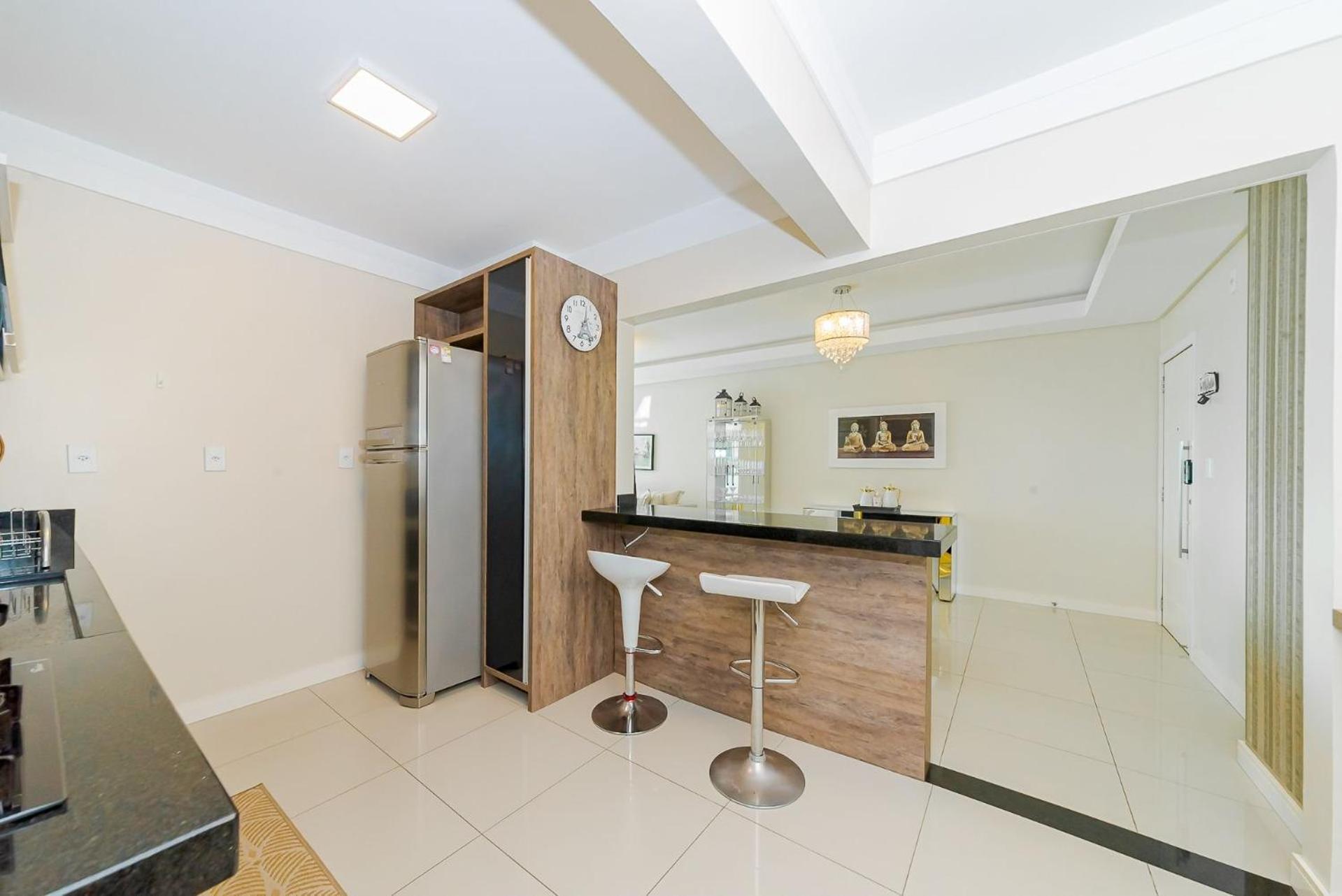 3 Suites Linda Vista Da Orla De Bc A 50M Da Praia - Somente Familiares Balneário Camboriú Exterior foto
