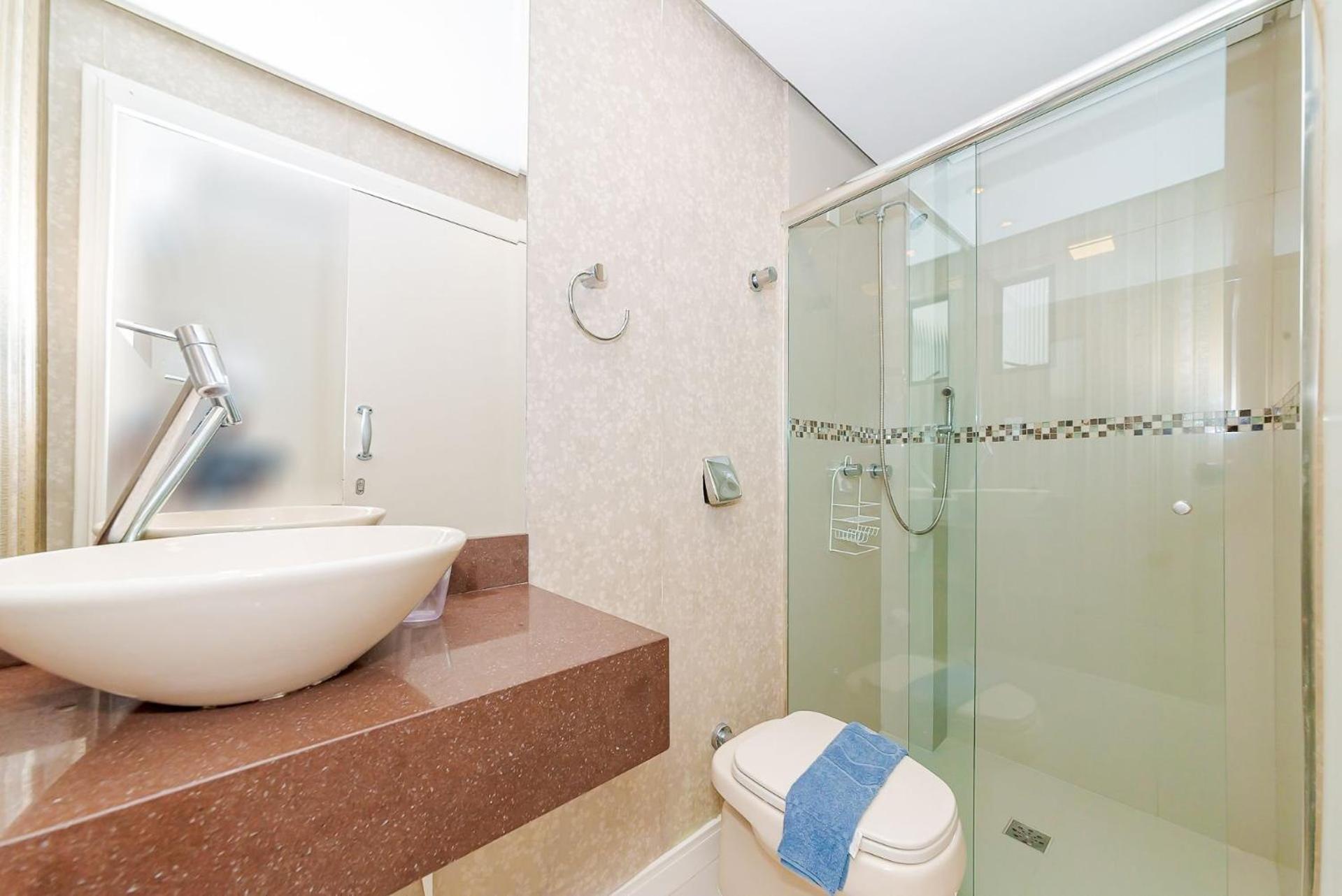 3 Suites Linda Vista Da Orla De Bc A 50M Da Praia - Somente Familiares Balneário Camboriú Exterior foto